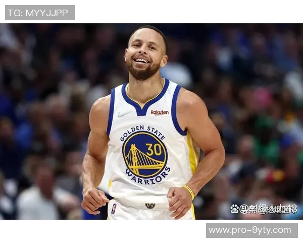 库里状态火热过去8场均砍31分5篮板5助攻三项命中率超高